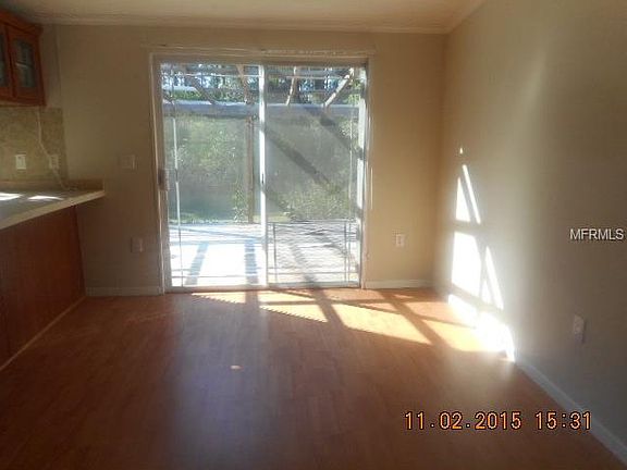 4th image of 2820 Royal Palm Dr