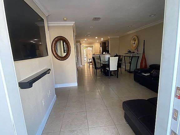 4th image of 11680 NW 1st Ter APT 1-6