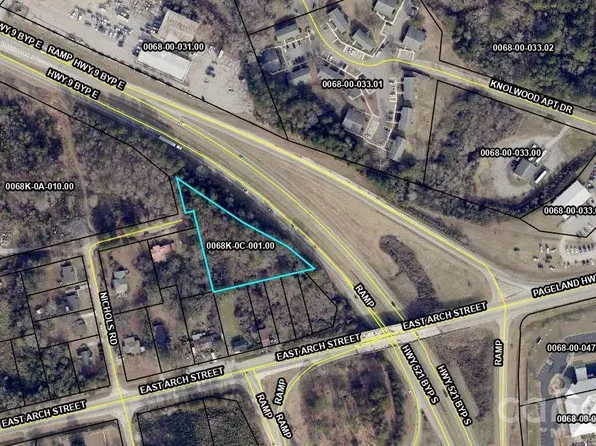 221 Nichols Rd, Lancaster, SC 29720