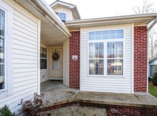 722 Woodlake Dr, Aurora, OH 44202
