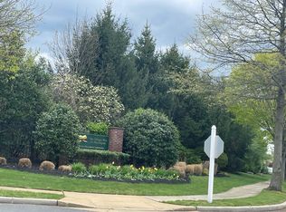 125 Breeley Blvd, Melville, NY 11747