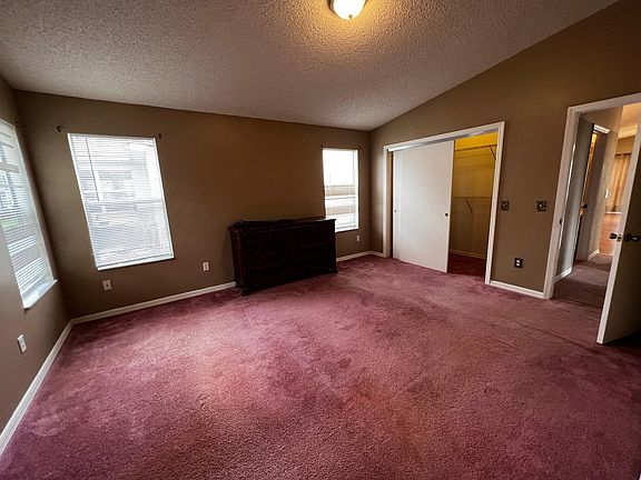 4th image of 608 Catalina Ct