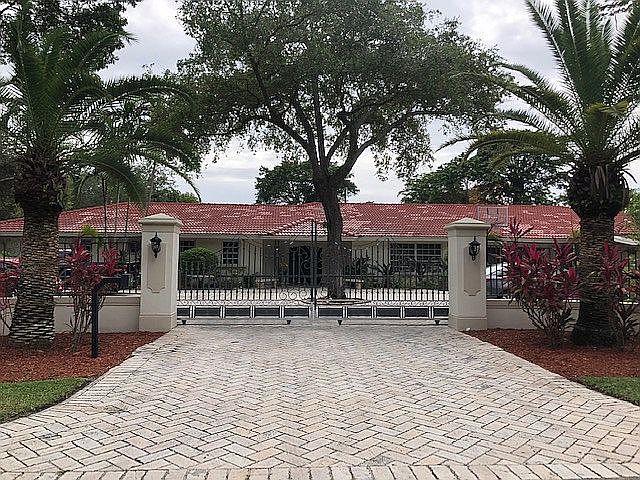 2nd image of 10390 SW 60th Pl