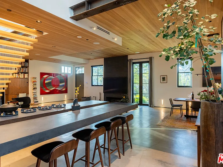 746 Marco Pl — Photo 35