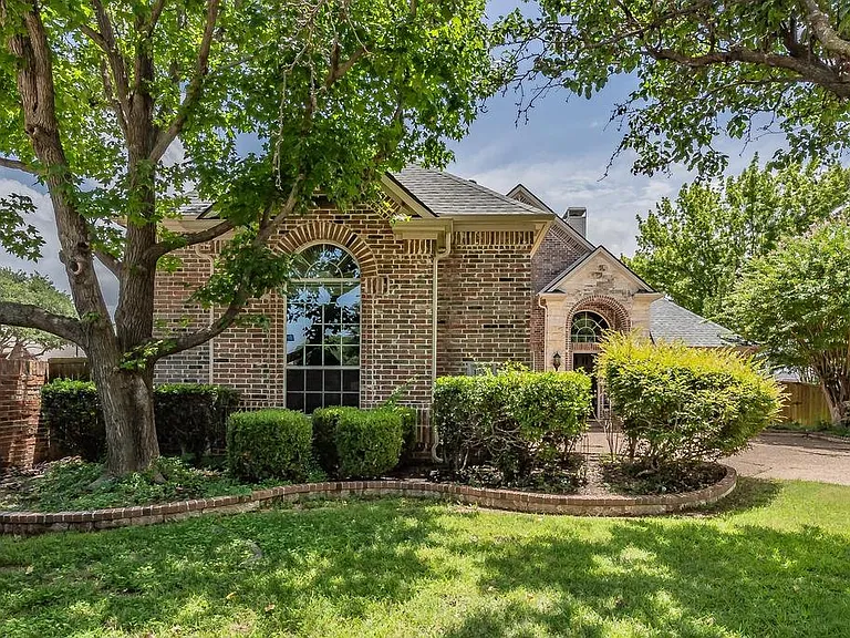 1335 Bradford Dr — Photo 24