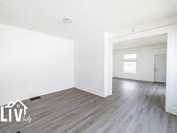 4th image of 4126 E Washington St #4126