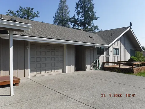 107 Sunrise Ave Photo 1