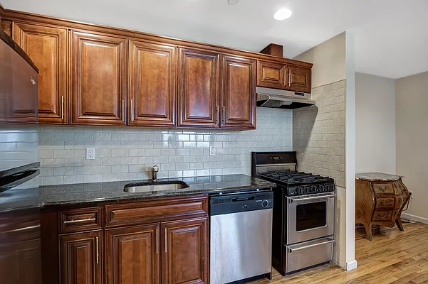 Sold by Dorsa Group | media 4