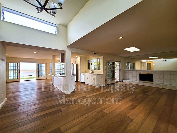 2nd image of 3041 Driscoll Dr