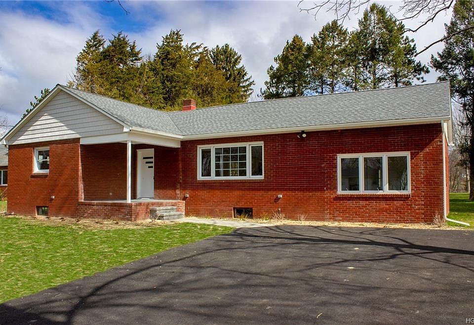 1st image of 22 Purdy Ave