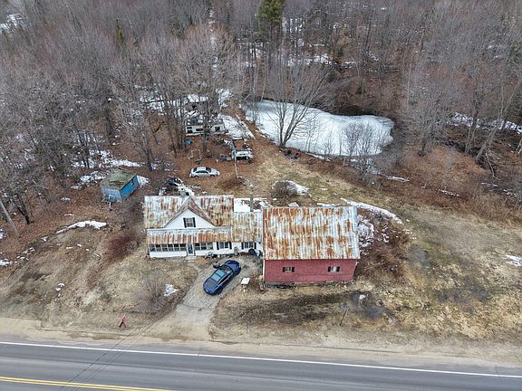 2nd image of 1443 Main Street