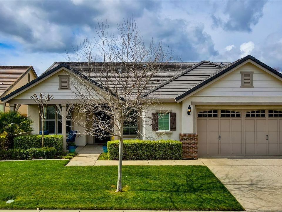 2nd image of 9805 Westminster Way