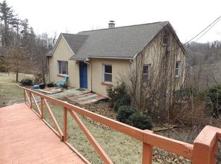 1568 N Main St, Hillsville, VA 24343
