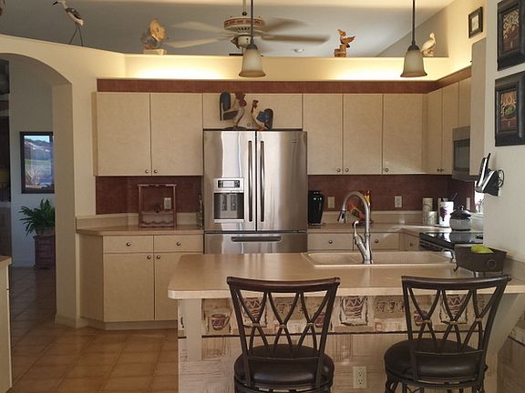 3rd image of 2820 SW 46th Ter