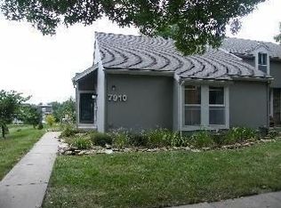 7910 Colony Ln, Lenexa, KS 66215