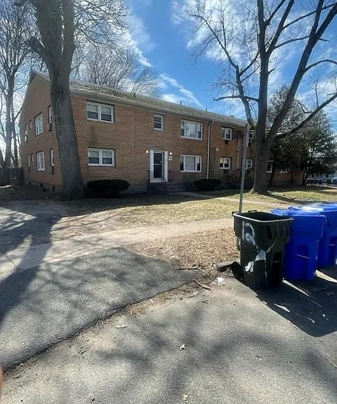 30 Deerfield Ct #A — Photo 7