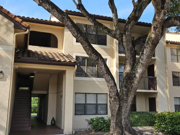 4561 W McNab Rd APT 13, Pompano Beach, FL 33069