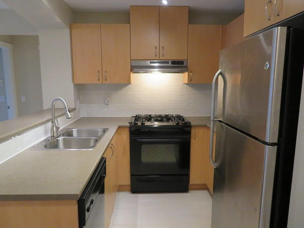 2 bed, 948 sqft, $2,700 — Photo 4