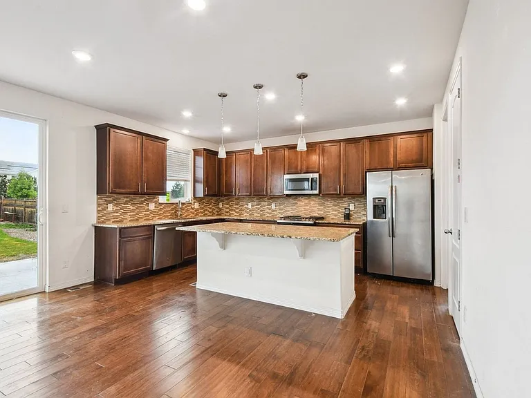 8910 Azalea Ct — Photo 13