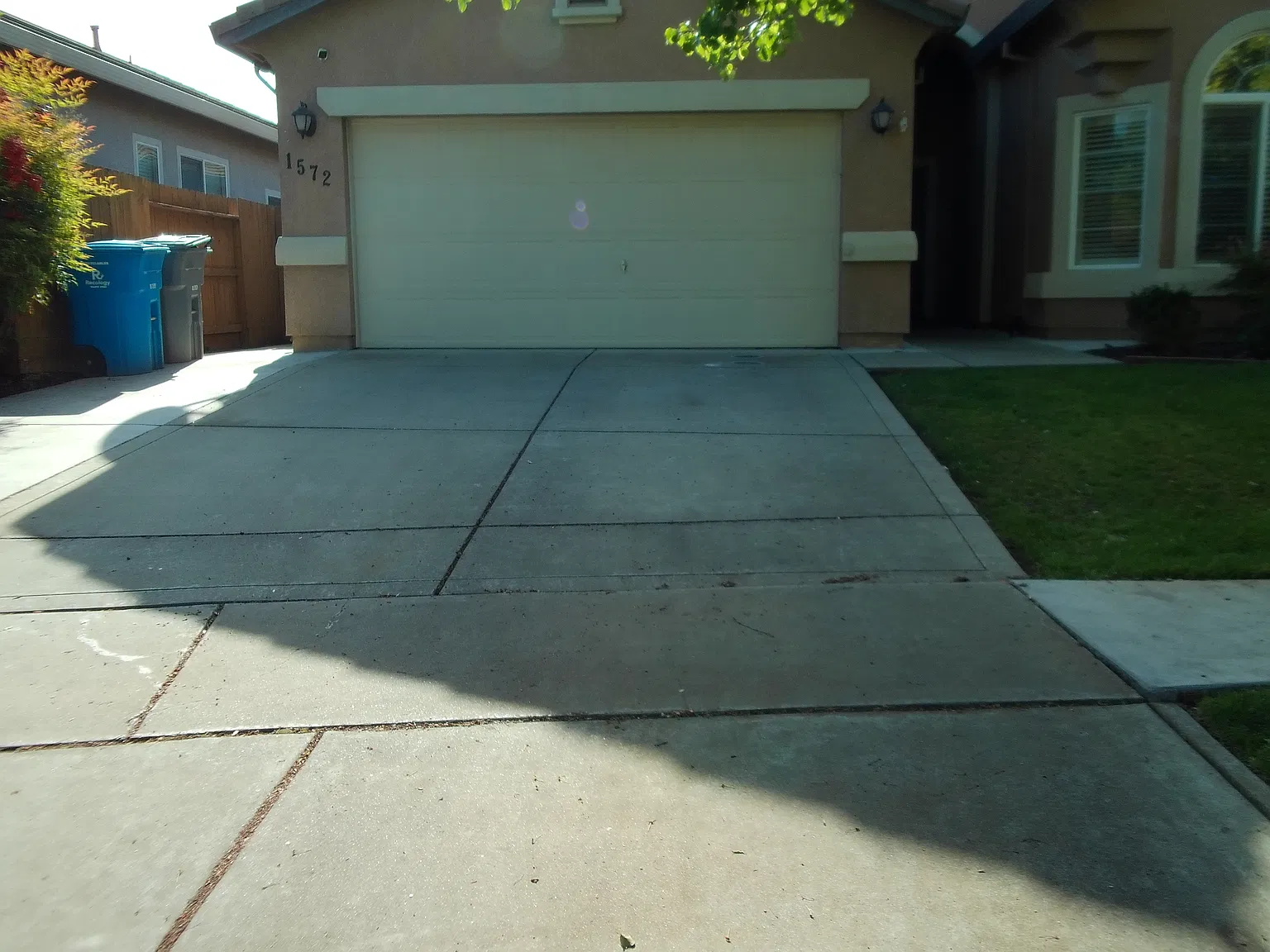 1572 Rich Drive - 1 — Photo 3