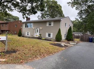 54 Custer St, Cranston, RI 02889