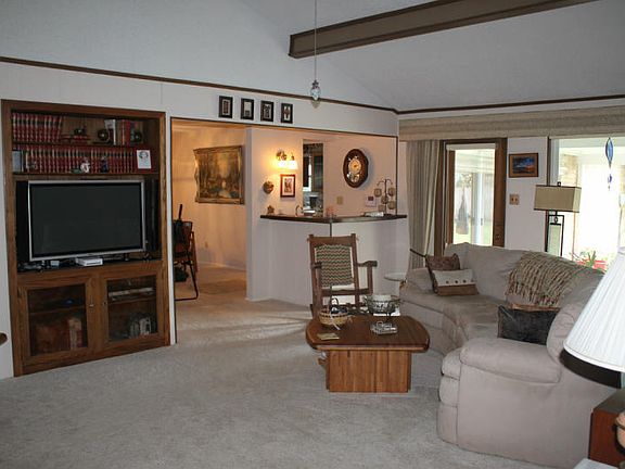 4th image of 5317 Wentworth Dr