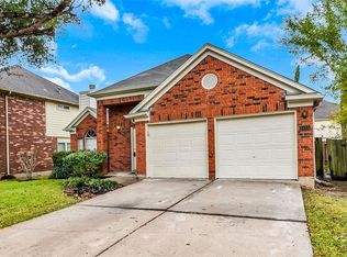 2415 Gallant Fox Dr, Stafford, TX 77477