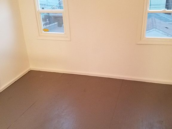 5th image of 2915 N Sacramento Ave #2