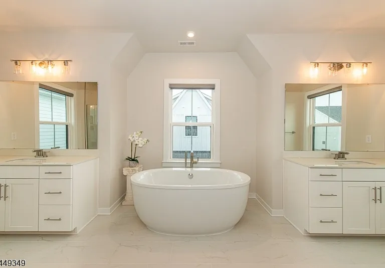 24 Willow Ln — Photo 15
