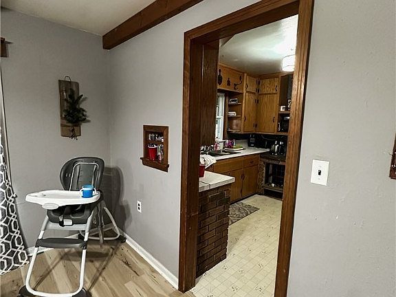 4th image of 455 Cleveland Ave