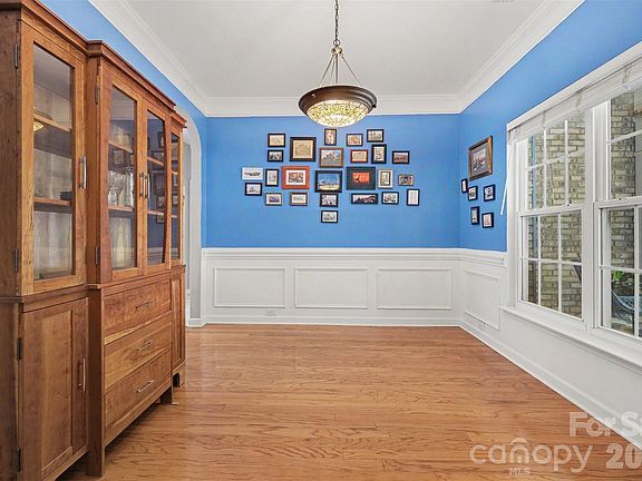 5th image of 12034 Hampton Place Dr