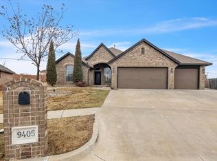 9405 Shallow Lake Ct, Oklahoma City, OK 73159
