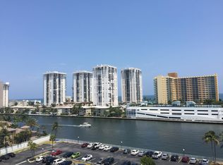 1000 Parkview Dr, Hallandale Beach, FL 33009