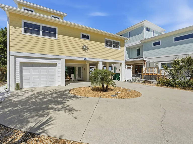 220 Mockingbird Ln — Photo 47