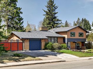 3811 N 24th St NW, Calgary, AB T2L 0Y8