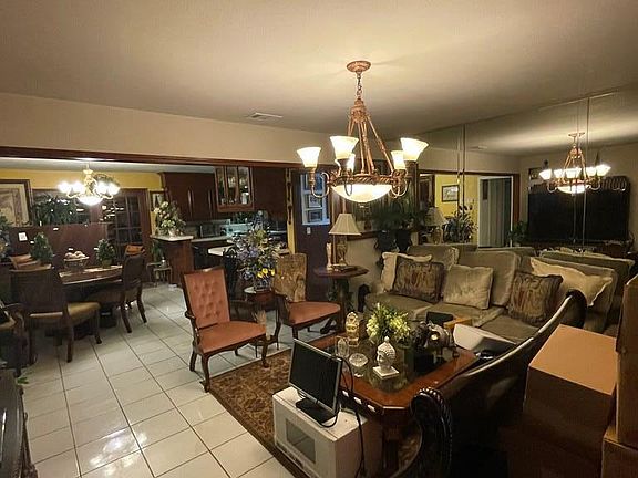 2nd image of 427 Fairwind Dr