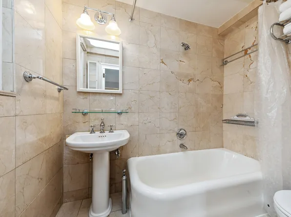 339 East 58th Street 7H image 6 of 7