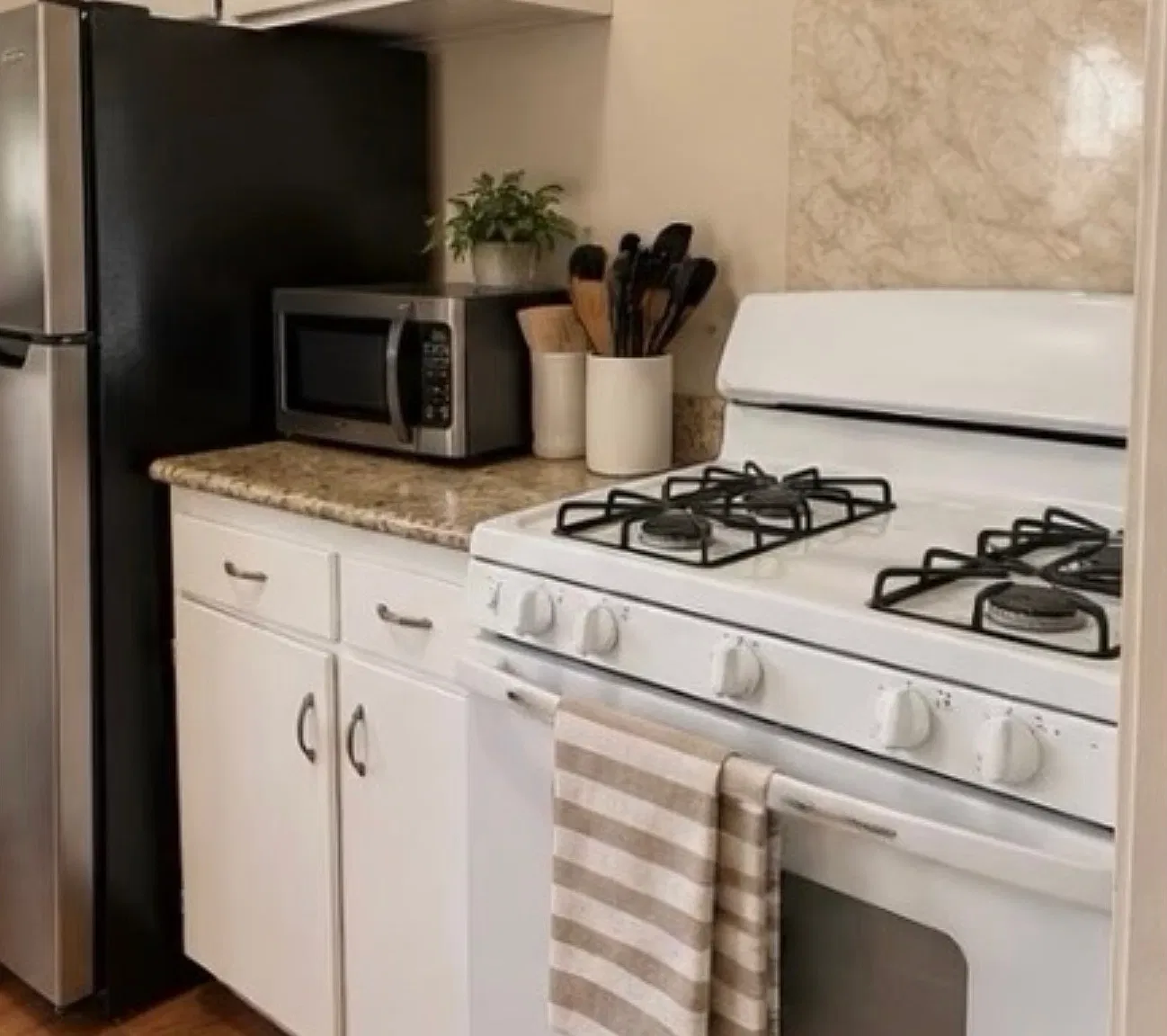 2 bed, 792 sqft, $2,350 — Photo 4