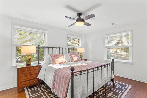 2910 Park Ave — Photo 12