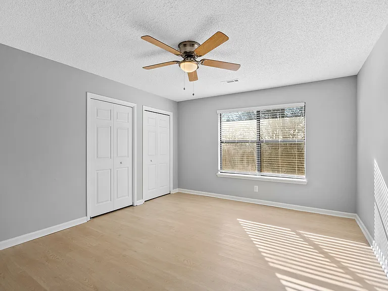 1377 E Sequoyah Ct — Photo 21