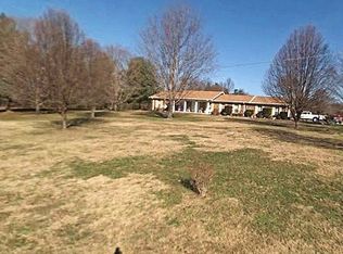 15719 Fork Creek Rd, Philadelphia, TN 37846