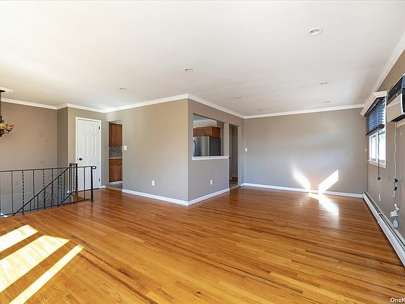 5th image of 1364 James St