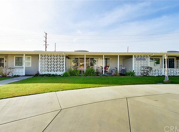 2nd image of 14001 Thunderbird Dr APT 4J