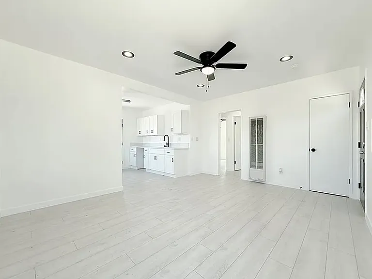 518 N Wilmington Ave #520 — Photo 6