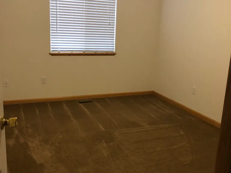 418 Gypsum Ln — Photo 9