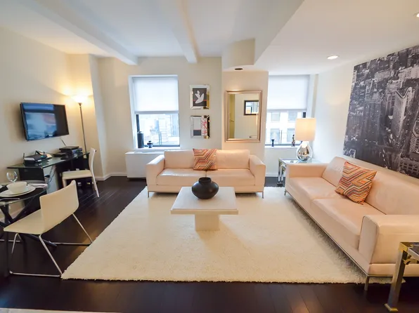150 W 51st St APT 1015, New York, NY 10019