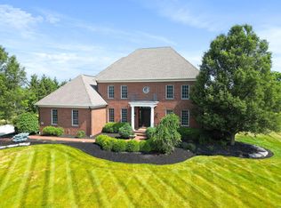 2462 Shepherd Ct, Powell, OH 43065