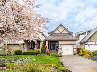 15585 Goggs Ave, White Rock, BC