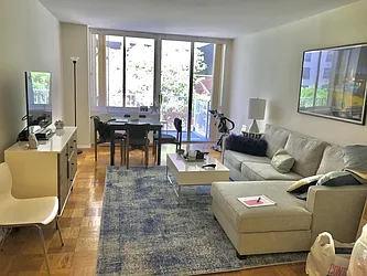 Rented by Peter Ashe