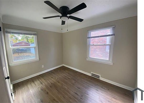 5th image of 15910 Saratoga St